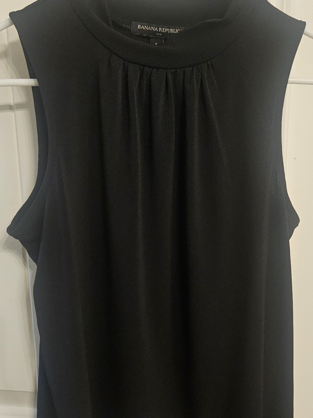 Banana Republic Sleeveless Black Pleated Yoke Top